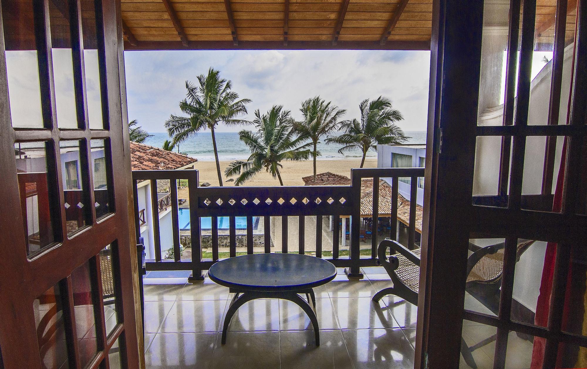 Ranmal Beach Hotel Hikkaduwa Buitenkant foto