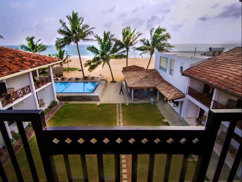 Ranmal Beach Hotel Hikkaduwa Buitenkant foto