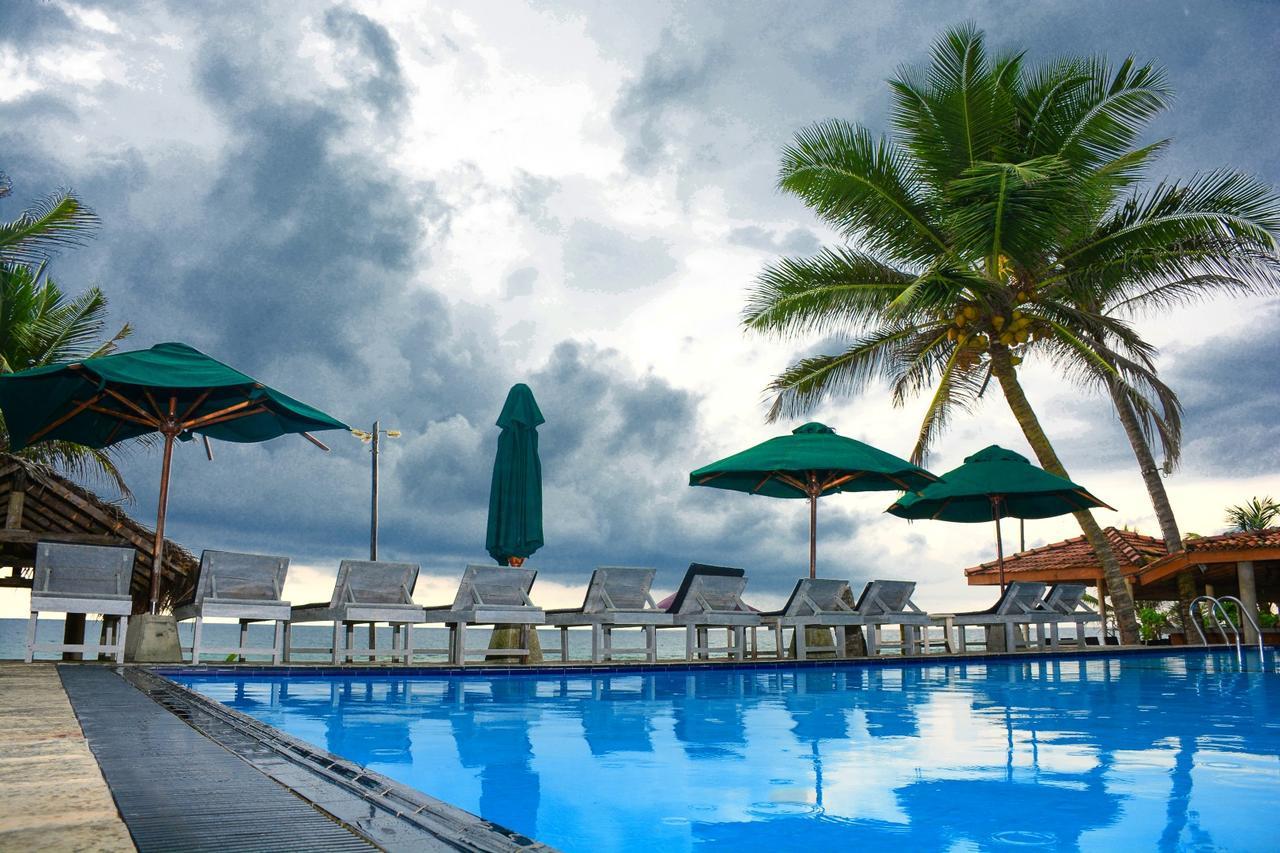 Ranmal Beach Hotel Hikkaduwa Buitenkant foto