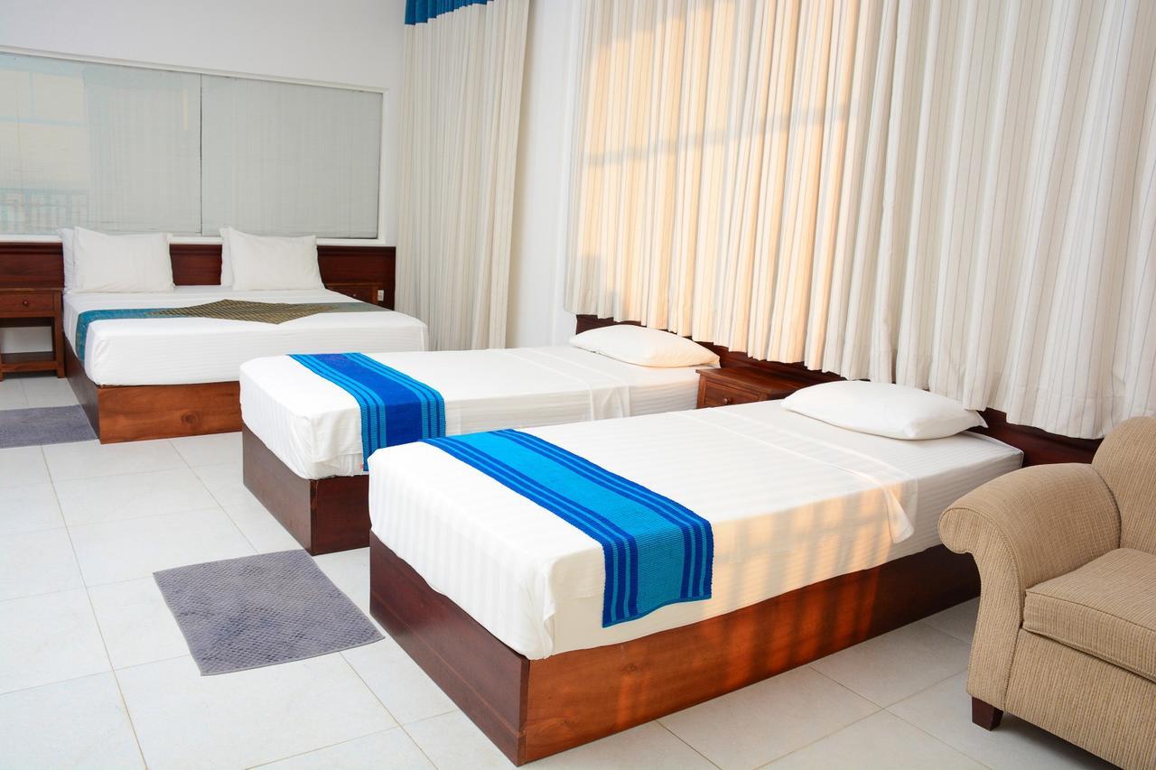 Ranmal Beach Hotel Hikkaduwa Kamer foto