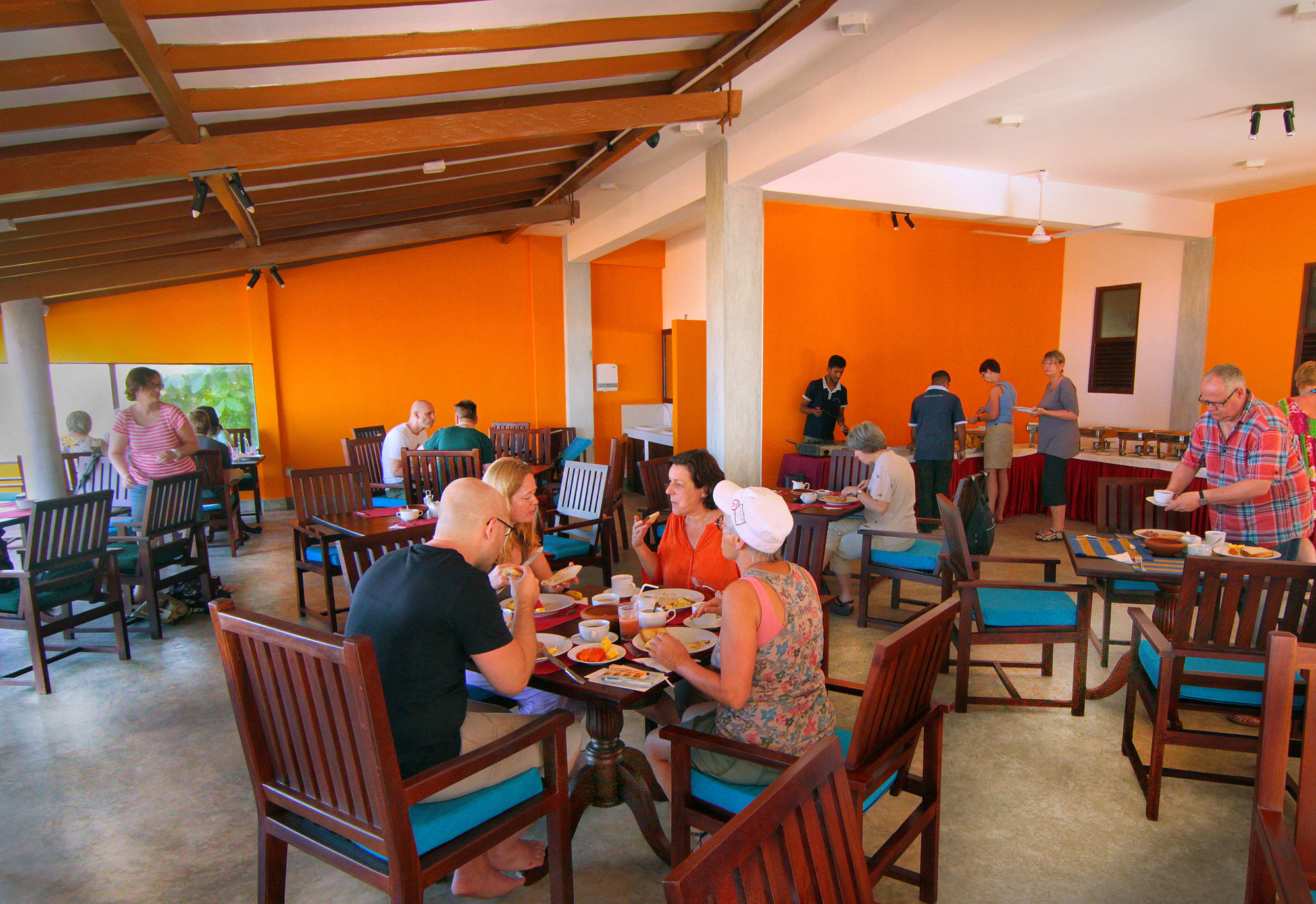 Ranmal Beach Hotel Hikkaduwa Buitenkant foto